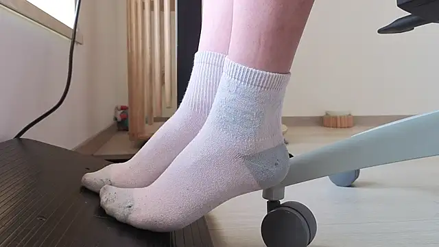 Snapshot of Feetbeth chatting on February 20, 2026, 8:44 pm Feetbeth online show from February 20, 2026, 8:44 pm