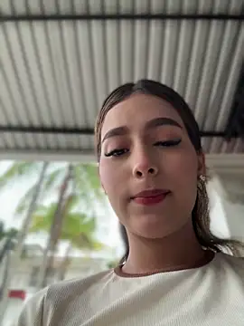 Snapshot of Valeria-escobar chatting on June 21, 2026, 12:22 pm Valeria-escobar online show from June 21, 2026, 12:22 pm