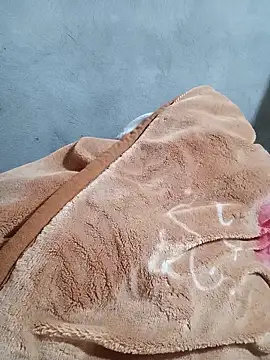 little-effy online show from April 4, 2026, 12:17 am