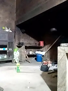 little-effy online show from February 28, 2026, 4:01 am