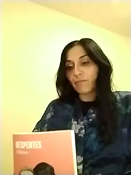 Snapshot of DommeVioleta chatting on December 18, 2025, 6:29 am DommeVioleta online show from December 18, 2025, 6:29 am