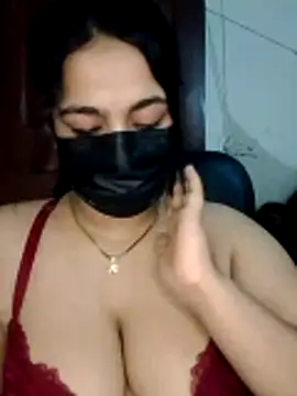 nosrat014 online show from April 17, 2026, 12:57 am