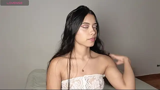 Amy nova01 online show from January 13, 2026, 10:35 pm