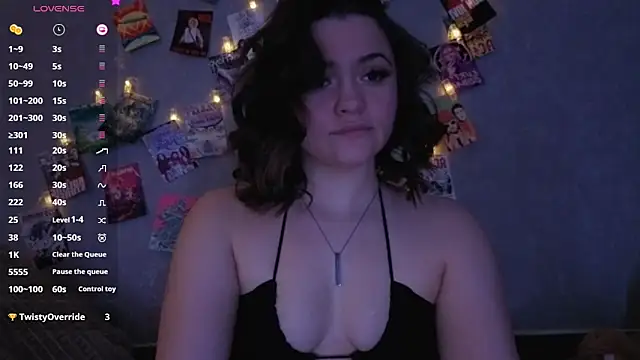 YummyTira online show from February 26, 2026, 12:32 am