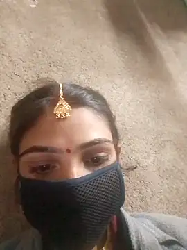 Laxmi9090 online show from December 17, 2025, 2:22 pm