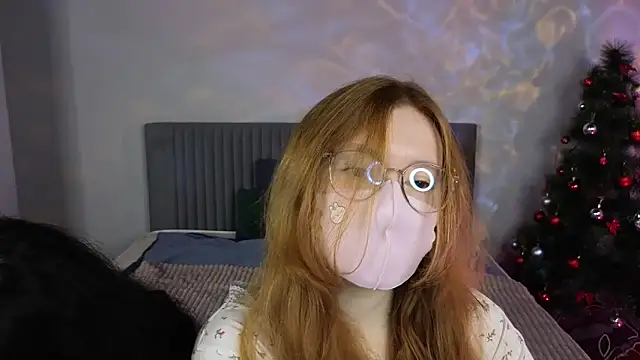 CaramelCigarettesss online show from December 14, 2025, 1:12 am