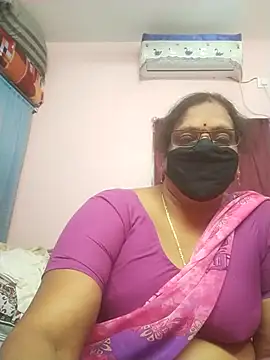 Snapshot of sarala_telugu chatting on July 28, 2026, 6:20 pm sarala telugu online show from July 28, 2026, 6:20 pm