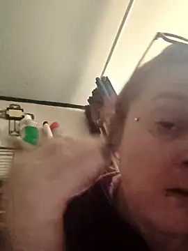 Snapshot of MidnightSeducer@xh chatting on February 16, 2026, 7:23 pm MidnightSeducerxh online show from February 16, 2026, 7:23 pm