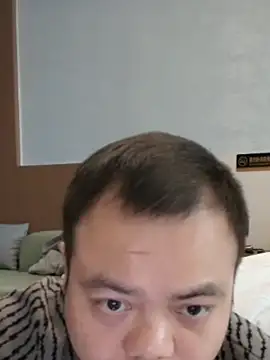 Snapshot of linzi_66 chatting on December 19, 2025, 9:44 am linzi 66 online show from December 19, 2025, 9:44 am