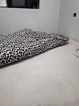 Snapshot of tenifer chatting on December 18, 2025, 5:17 pm tenifer online show from December 18, 2025, 5:17 pm