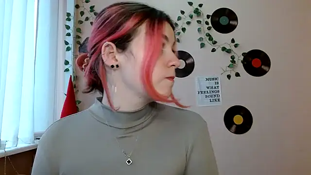 Aura  Myst online show from December 19, 2025, 11:56 am