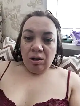 LimonLoveqw online show from April 14, 2026, 5:45 am