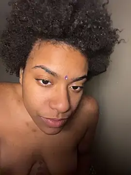 Snapshot of Bellaquitaa_lee chatting on March 2, 2026, 5:08 am Bellaquitaa lee online show from March 2, 2026, 5:08 am