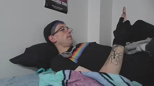 Snapshot of AskAveryAnything chatting on December 19, 2025, 2:15 am AskAveryAnything online show from December 19, 2025, 2:15 am