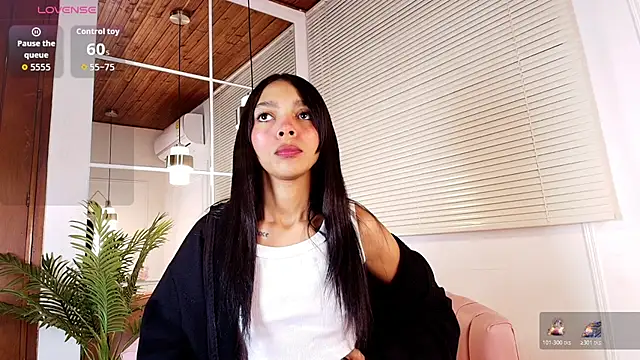 Snapshot of emily_burton18 chatting on February 3, 2026, 12:21 pm emily burton18 online show from February 3, 2026, 12:21 pm