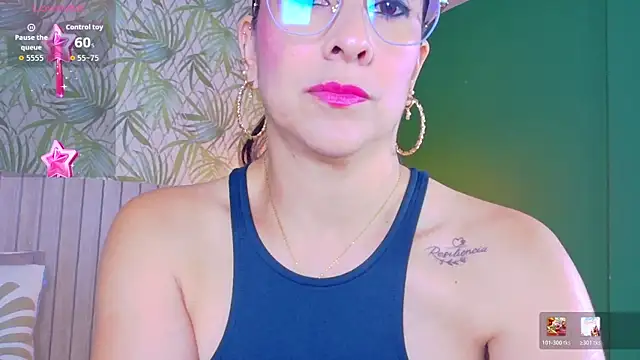 Snapshot of Sunny_River chatting on July 5, 2026, 2:46 pm Sunny River online show from July 5, 2026, 2:46 pm