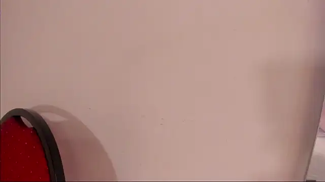 Snapshot of miaa_quinn chatting on December 17, 2025, 3:00 am miaa quinn online show from December 17, 2025, 3:00 am