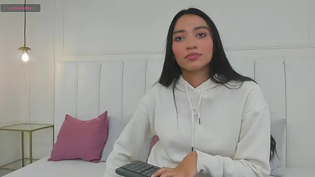 Snapshot of barbara_noa chatting on December 18, 2025, 12:09 pm barbara noa online show from December 18, 2025, 12:09 pm