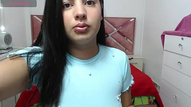 Brittany Hot online show from December 17, 2025, 3:50 pm