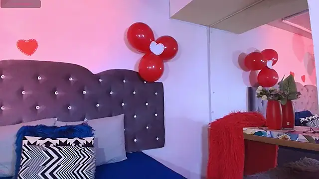 Snapshot of scarlett_venom_ chatting on February 7, 2026, 7:55 pm scarlett venom online show from February 7, 2026, 7:55 pm