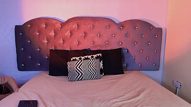 scarlett venom  online show from March 28, 2026, 7:59 pm