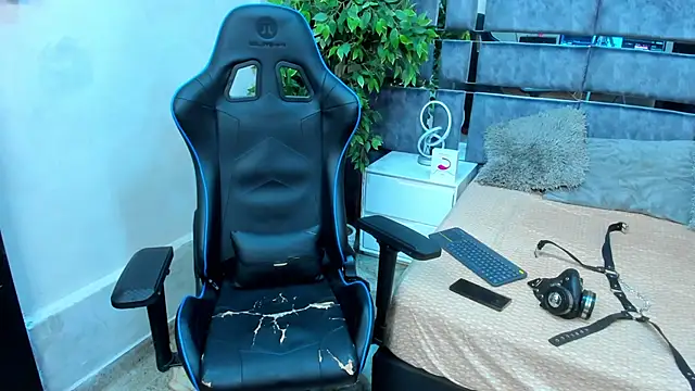 jay jhonson01 online show from March 13, 2026, 1:54 am