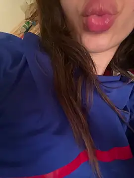 Snapshot of yasmina2020 chatting on July 31, 2026, 11:31 am yasmina2020 online show from July 31, 2026, 11:31 am