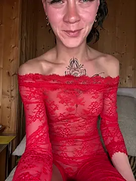 Snapshot of dein_traumchen chatting on May 1, 2026, 11:43 pm dein traumchen online show from May 1, 2026, 11:43 pm