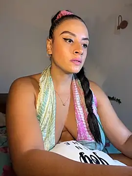 Snapshot of Lena-Williamss chatting on May 16, 2026, 2:10 am Lena-Williamss online show from May 16, 2026, 2:10 am