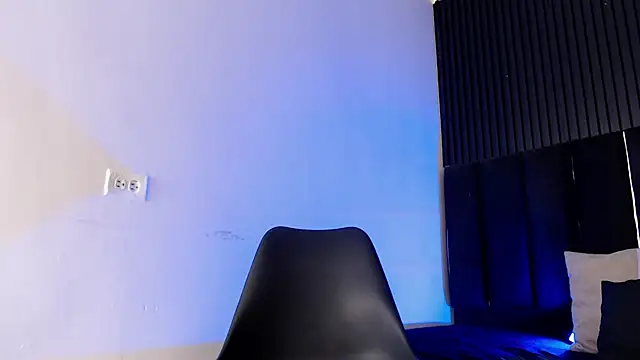 SmoothAlpha  online show from March 16, 2026, 9:39 pm