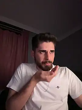 berke3424 online show from April 12, 2026, 12:03 am