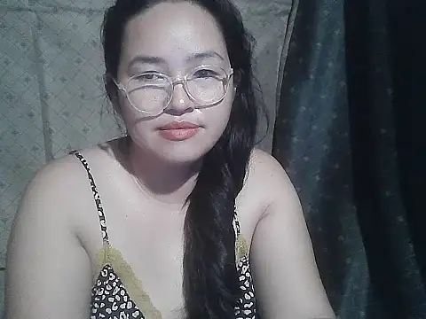 Snapshot of yummy_jyra02167 chatting on December 14, 2025, 7:52 pm yummy jyra02167 online show from December 14, 2025, 7:52 pm
