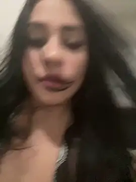 Snapshot of pudizinhaa_ chatting on February 5, 2026, 12:28 am pudizinhaa online show from February 5, 2026, 12:28 am