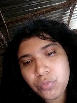 Rousse uwu online show from April 11, 2026, 2:43 pm