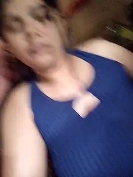 Snapshot of Rousse_uwu chatting on January 7, 2026, 7:08 pm Rousse uwu online show from January 7, 2026, 7:08 pm