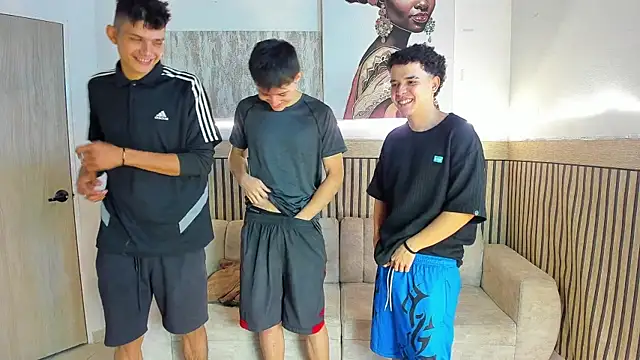 Just4life242 online show from December 19, 2025, 5:43 am