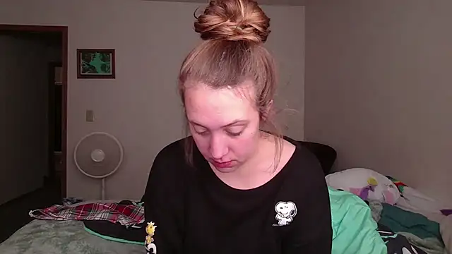 Snapshot of dixielover1229 chatting on December 22, 2025, 3:23 pm dixielover1229 online show from December 22, 2025, 3:23 pm