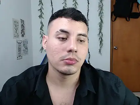 ENZO444  online show from December 15, 2025, 3:12 am