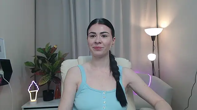 Snapshot of MilaSecret55 chatting on February 16, 2026, 7:29 am MilaSecret55 online show from February 16, 2026, 7:29 am