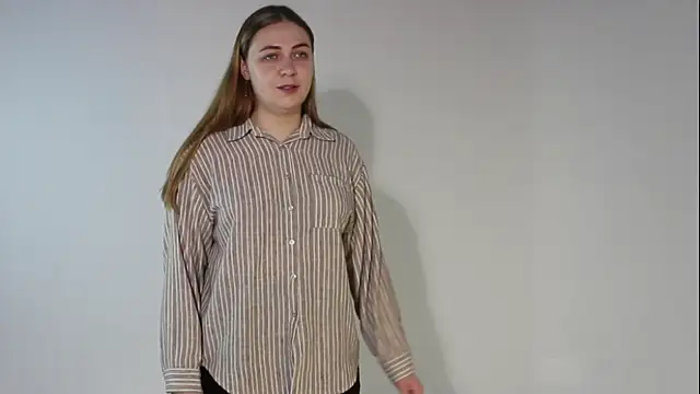 UmbraElaris online show from April 16, 2026, 12:06 pm