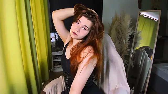 Snapshot of Ann_Couette chatting on July 22, 2026, 1:13 pm Ann Couette online show from July 22, 2026, 1:13 pm