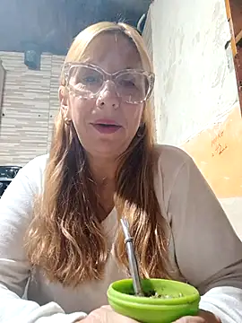 Snapshot of cari75 chatting on June 25, 2026, 7:30 pm cari75 online show from June 25, 2026, 7:30 pm