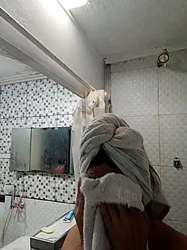 cari75 online show from March 19, 2026, 6:30 pm