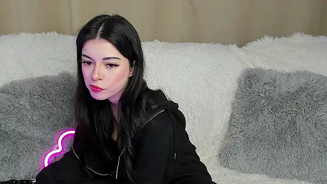 Snapshot of LisaColee chatting on June 6, 2026, 8:14 pm LisaColee online show from June 6, 2026, 8:14 pm
