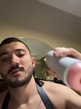 carloos593 online show from December 22, 2025, 10:15 am