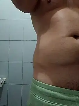 Snapshot of marcoboss chatting on February 3, 2026, 11:43 pm marcoboss online show from February 3, 2026, 11:43 pm