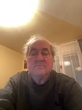 Snapshot of csikar chatting on February 11, 2026, 5:57 pm csikar online show from February 11, 2026, 5:57 pm