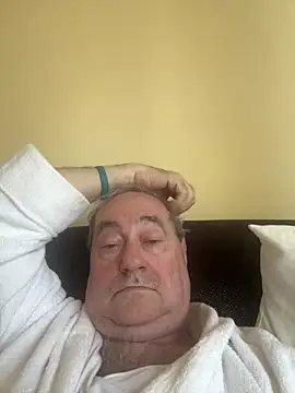 Snapshot of csikar chatting on May 23, 2026, 10:25 am csikar online show from May 23, 2026, 10:25 am