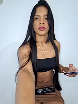 meenina veneno online show from February 13, 2026, 12:43 am