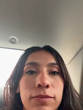 lunaluxury22 online show from January 11, 2026, 9:55 pm